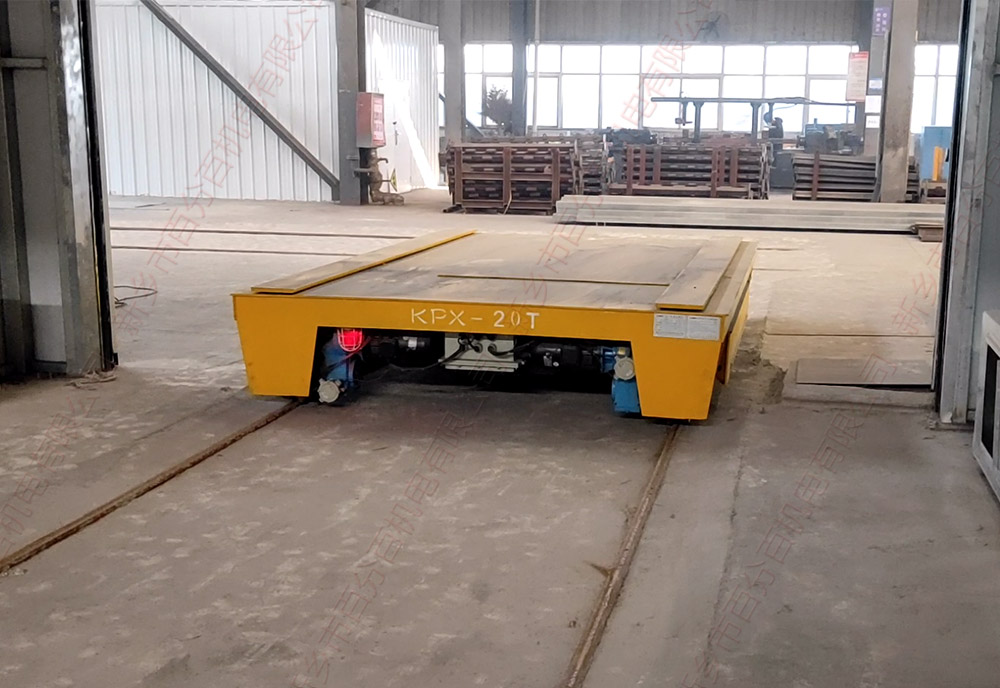 電動軌道轉(zhuǎn)運(yùn)車3